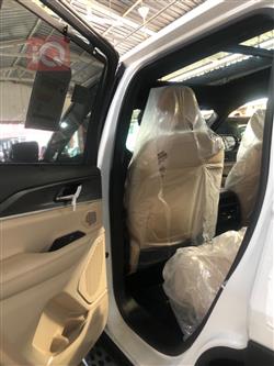 جیپ گراند شیرۆکی